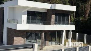 Дом 220м², 2-этажный, участок 8 сот.