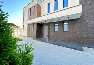 Дом 186м², 2-этажный, участок 5 сот.