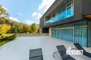 Дом 450м², 2-этажный, участок 26 сот.