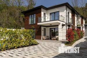 Дом 200м², 2-этажный, участок 6 сот.