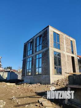 Дом 332м², 3-этажный, участок 7 сот.