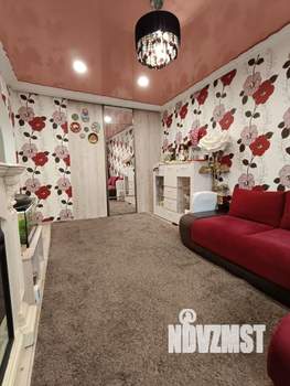 Дом 218м², 3-этажный, участок 3 сот.