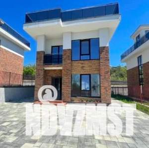 Коттедж 170м², 2-этажный, участок 4 сот.