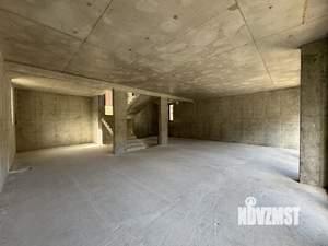 Дом 450м², 3-этажный, участок 15 сот.