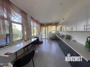 Дом 198м², 2-этажный, участок 5 сот.