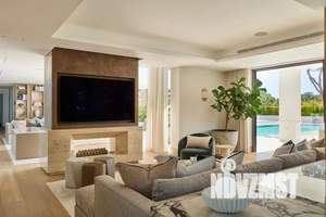 Дом 780м², 2-этажный, участок 25 сот.