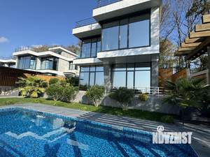 Дом 195м², 2-этажный, участок 6 сот.