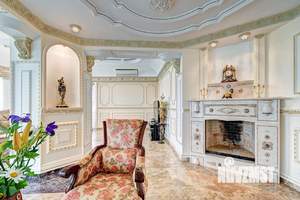 Дом 365м², 3-этажный, участок 9 сот.