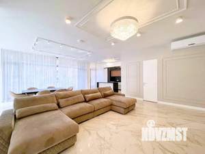 Дом 270м², 3-этажный, участок 10 сот.