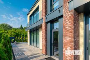 Дом 300м², 2-этажный, участок 6 сот.