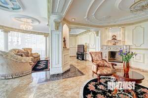 Дом 365м², 3-этажный, участок 9 сот.