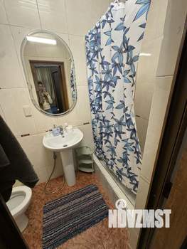 Дом 200м², 3-этажный, участок 1 сот.