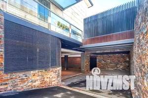 Дом 600м², 3-этажный, участок 11 сот.