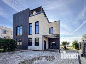 Дом 350м², 3-этажный, участок 10 сот.