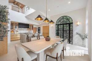 Коттедж 613м², 2-этажный, участок 17 сот.