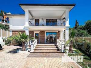 Дом 240м², 2-этажный, участок 8 сот.