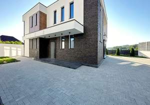 Дом 186м², 2-этажный, участок 5 сот.