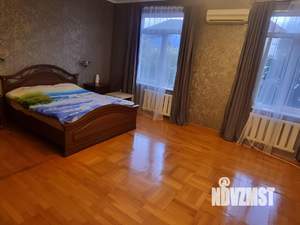Дом 450м², 2-этажный, участок 6 сот.
