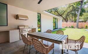 Дом 280м², 2-этажный, участок 8 сот.