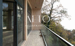 Дом 267м², 3-этажный, участок 6 сот.