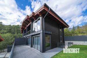 Дом 180м², 2-этажный, участок 4 сот.