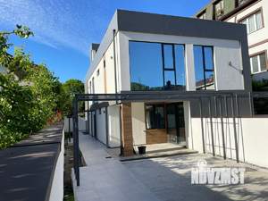 Таунхаус 136м², 2-этажный, участок 5 сот.