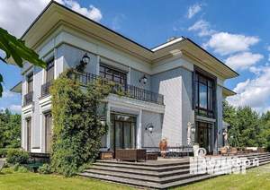 Дом 400м², 2-этажный, участок 20 сот.