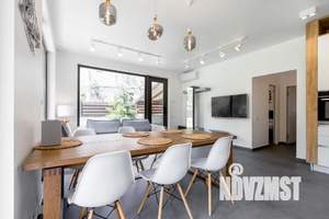 Дом 180м², 2-этажный, участок 6 сот.