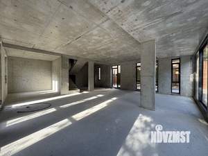 Дом 350м², 3-этажный, участок 10 сот.