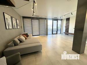 Дом 220м², 2-этажный, участок 9 сот.