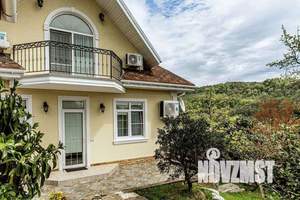 Дом 200м², 2-этажный, участок 10 сот.