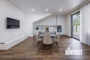 Дом 230м², 2-этажный, участок 8 сот.