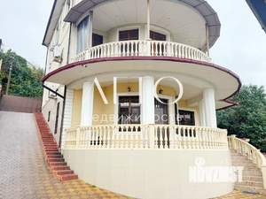 Дом 276м², 3-этажный, участок 5 сот.