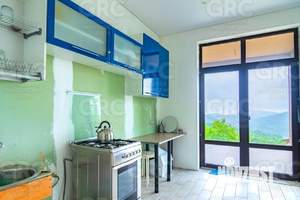 Дом 450м², 3-этажный, участок 10 сот.