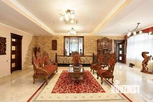 Дом 515м², 3-этажный, участок 30 сот.