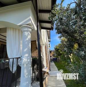 Дом 289м², 2-этажный, участок 9 сот.