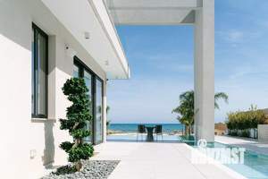 Коттедж 297м², 2-этажный, участок 8 сот.