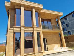 Коттедж 300м², 3-этажный, участок 5 сот.