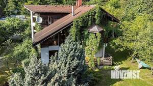Дом 250м², 3-этажный, участок 15 сот.