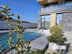 Дом 270м², 3-этажный, участок 6 сот.