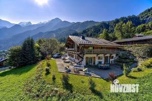 Дом 350м², 2-этажный, участок 8 сот.