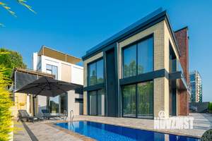 Дом 300м², 2-этажный, участок 6 сот.