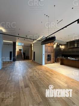 Дом 632м², 2-этажный, участок 30 сот.