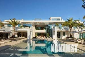 Дом 780м², 2-этажный, участок 25 сот.