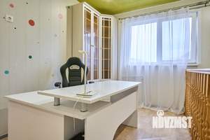 Дом 178м², 3-этажный, участок 3 сот.