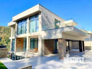 Дом 270м², 3-этажный, участок 10 сот.