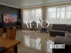 Коттедж 210м², 2-этажный, участок 5 сот.