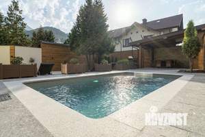 Дом 369м², 3-этажный, участок 6 сот.