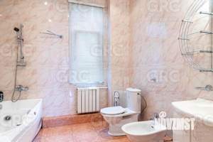 Дом 284м², 3-этажный, участок 5 сот.