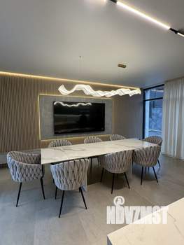 Дом 250м², 2-этажный, участок 6 сот.